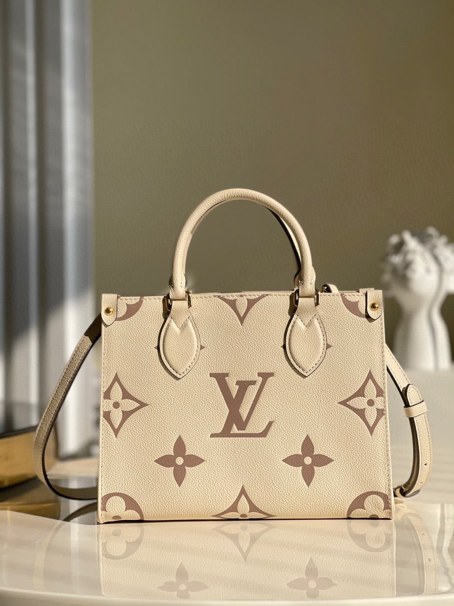 Louis Vuitton Handle Bag 25cm Cream