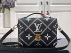 Louis Vuitton M46028 Pochette Metis 25cm Black