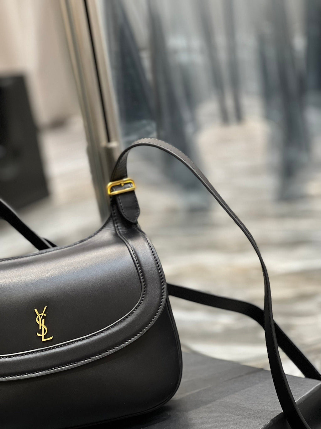 Saint Laurent Charlie Medium Shoudler Bag 23cm