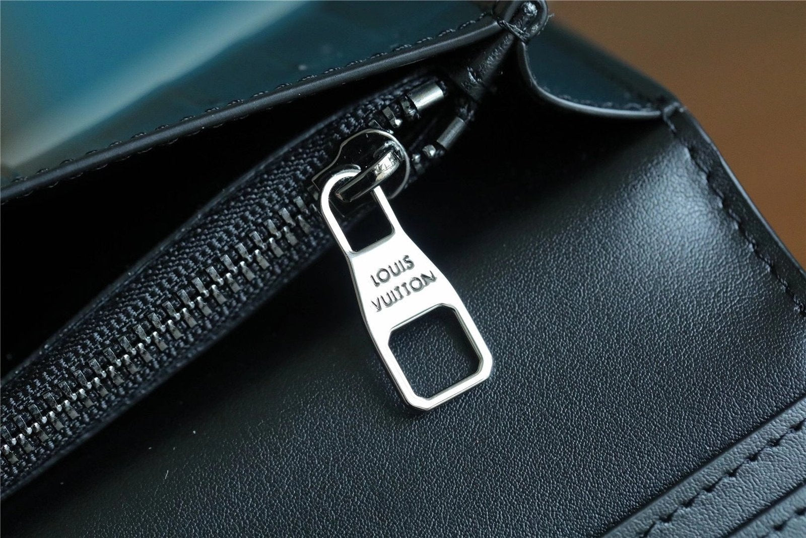 Louis Vuitton Brazza Wallet 19cm