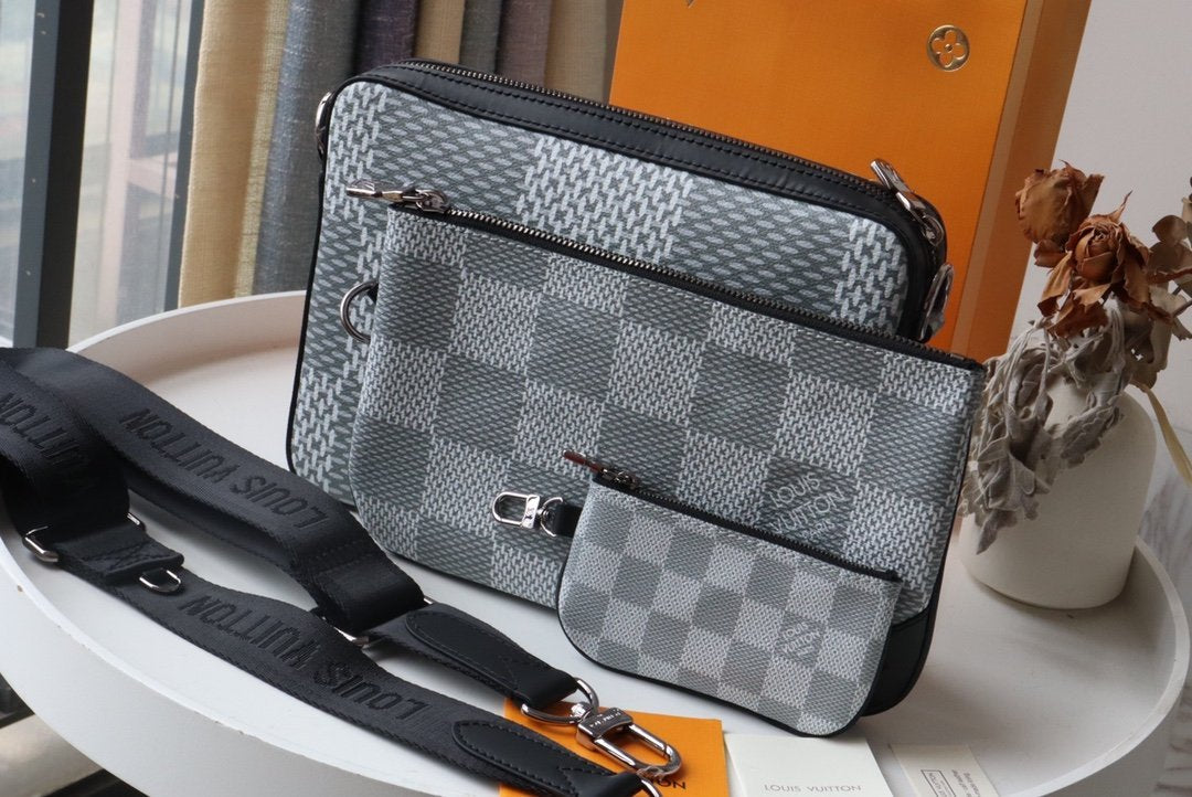 Louis Vuitton M69443 Trio Messenger 25cm