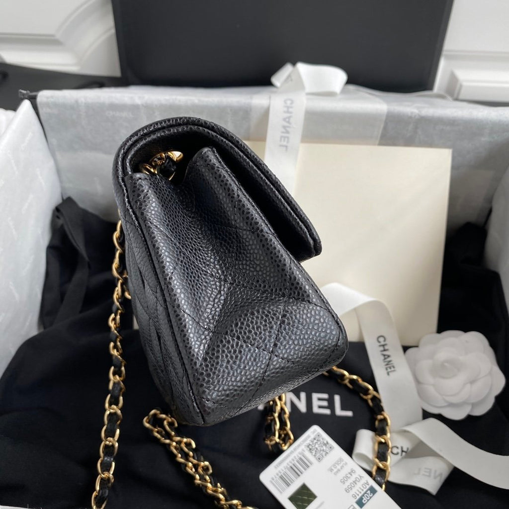 Chanel Mini Classic Flapbag 20cm Black