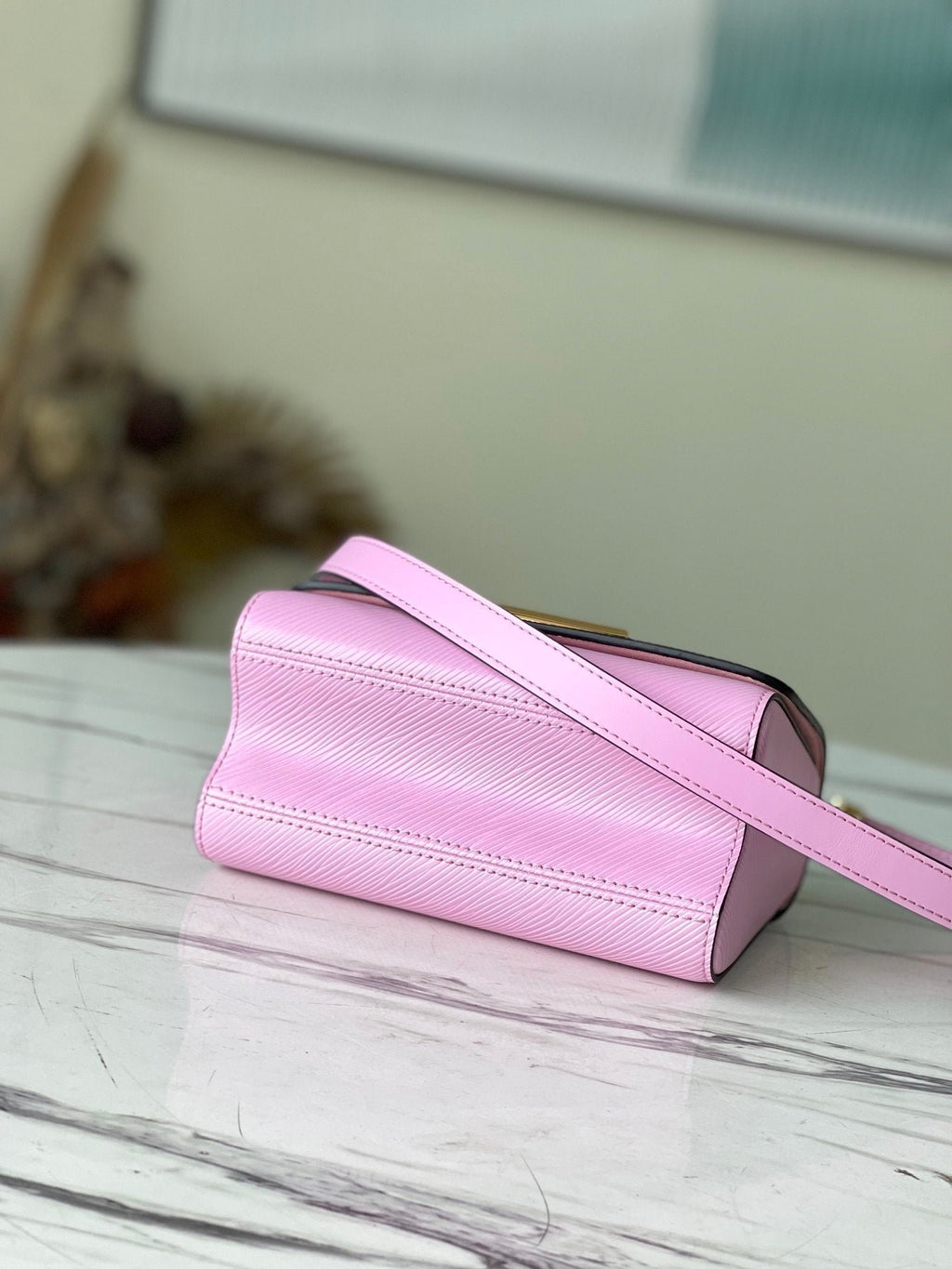 Louis Vuitton Twist PM 23cm Pink