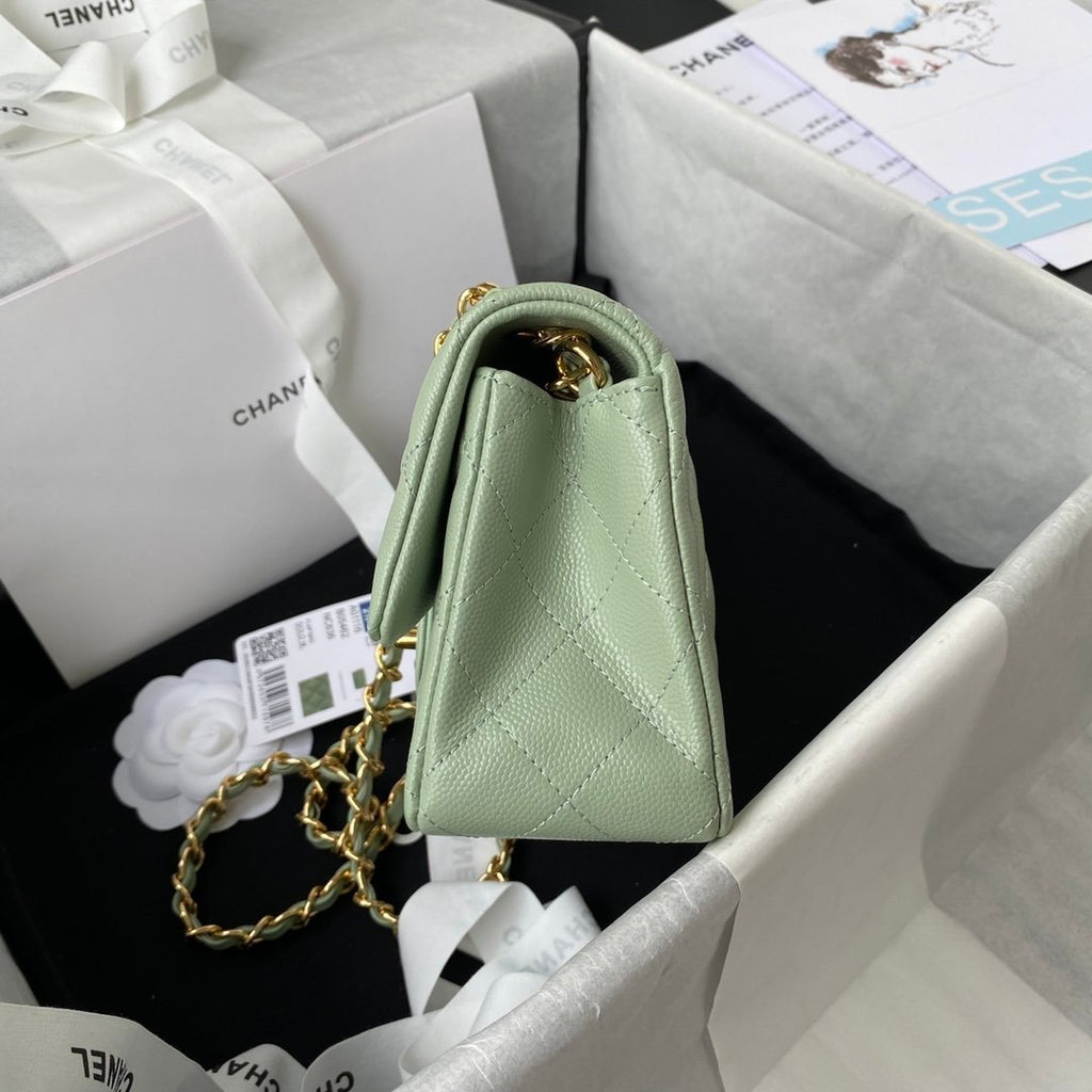 Chanel Mini Classic Flapbag 20cm