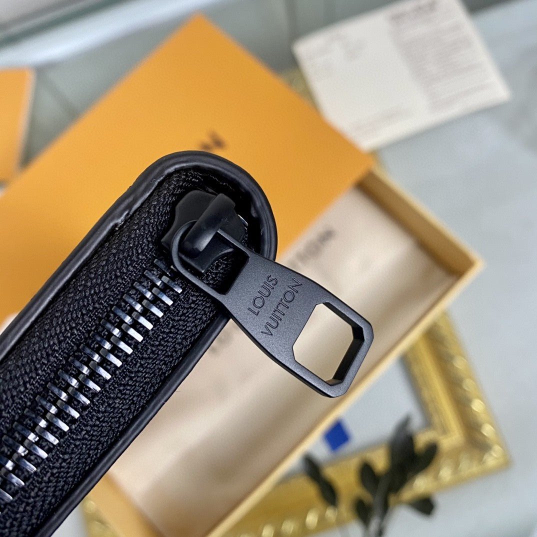 Louis Vuitton Zippy Wallet Trunk 20cm Black
