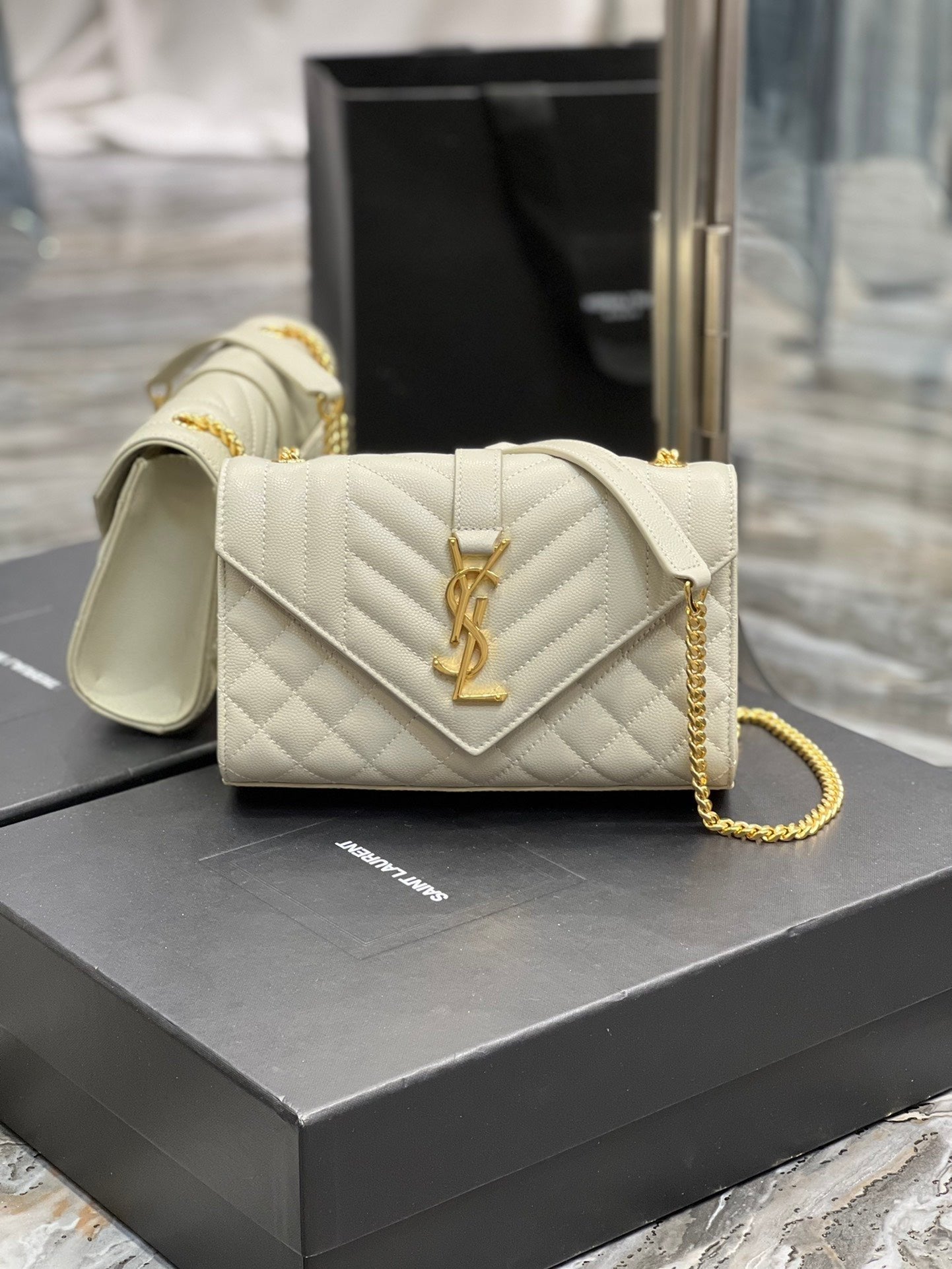 Saint Laurent Small Bag In Mix Matelasse 21cm Beige