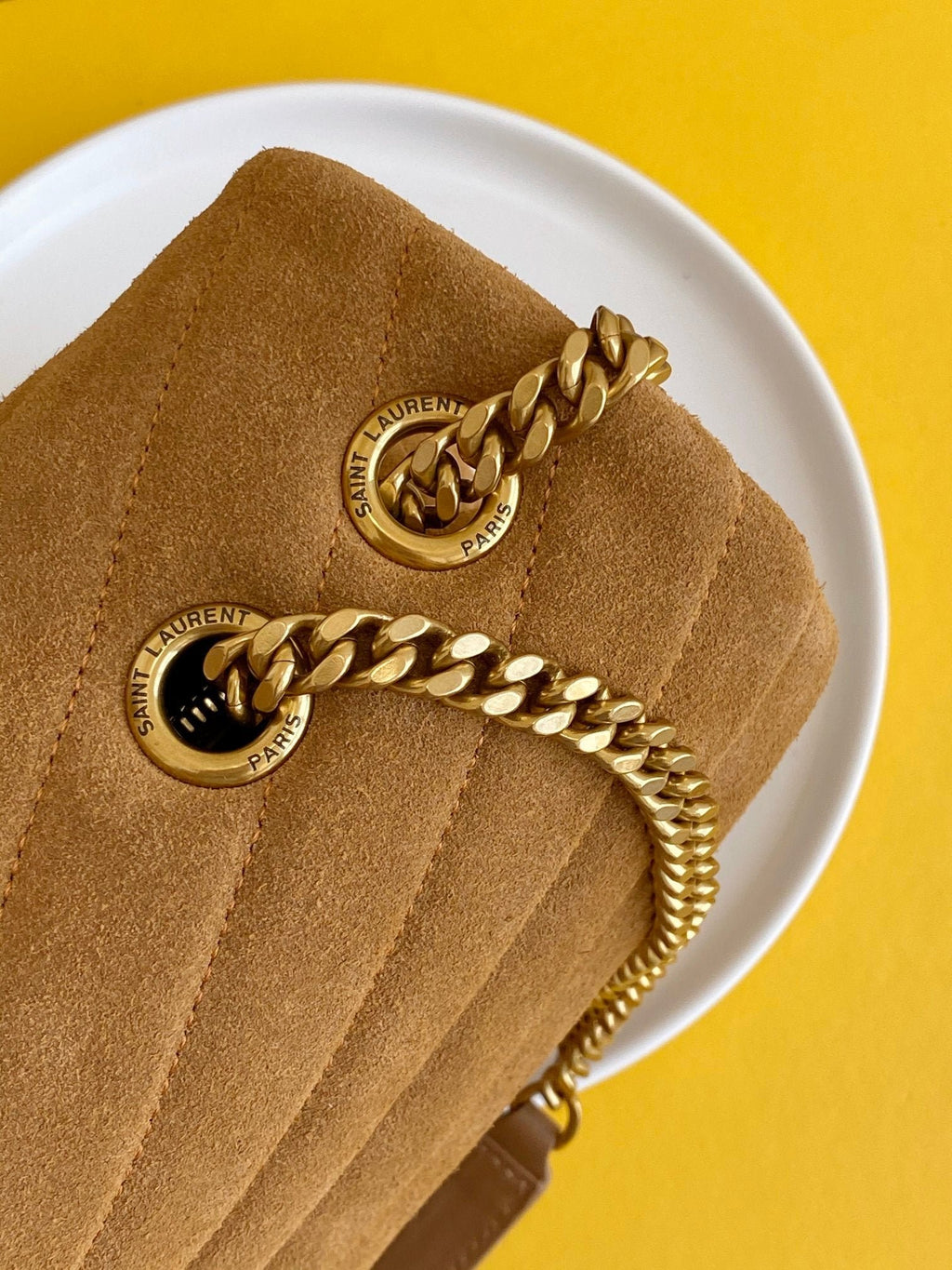 Saint Laurent Loulou Medium Chain Bag With Gold Hardware 31cm