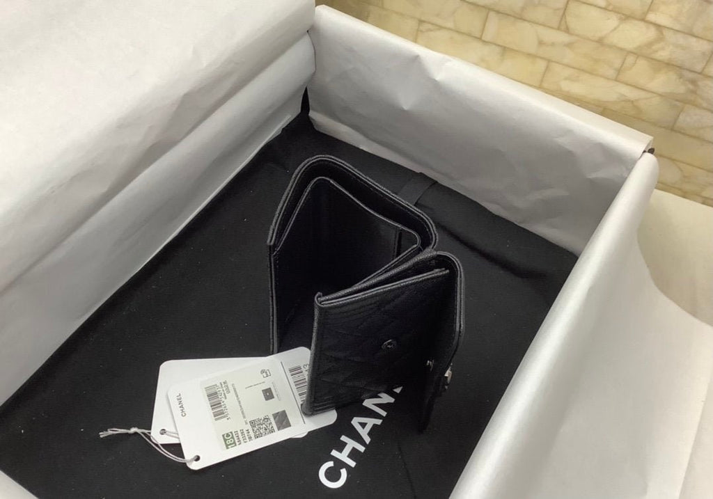 CO-CO Chanel Flap Card Holder With Silver Hardware 11cm