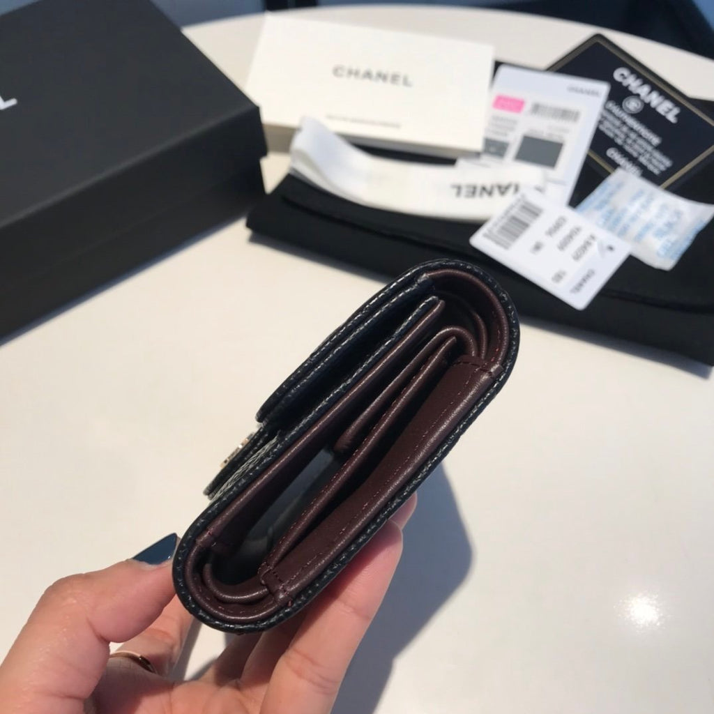 CO-CO Chanel Card Wallet With Gold Hardware 11cm