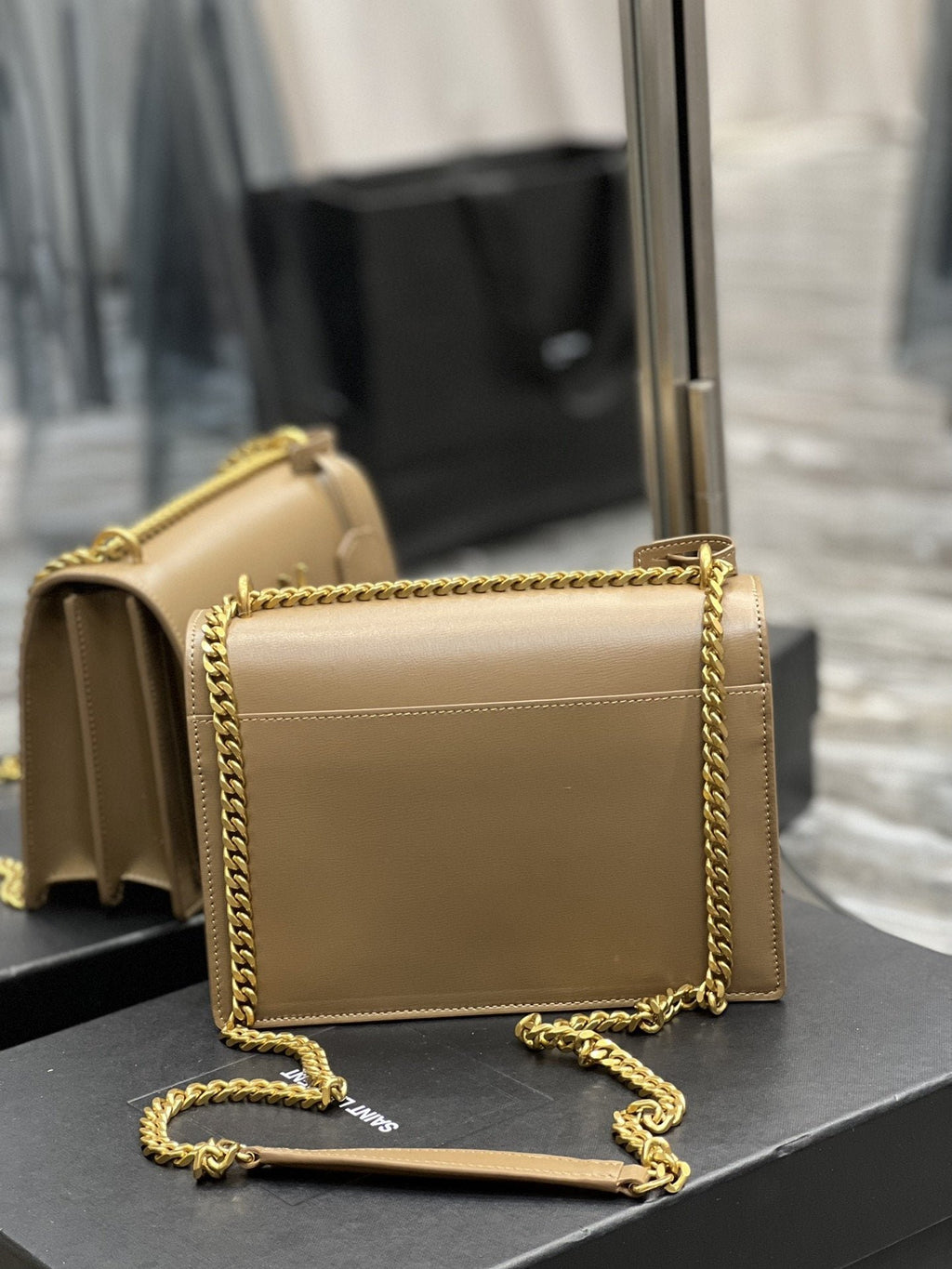 Saint Laurent Sunset Medium Chain Bag 22cm