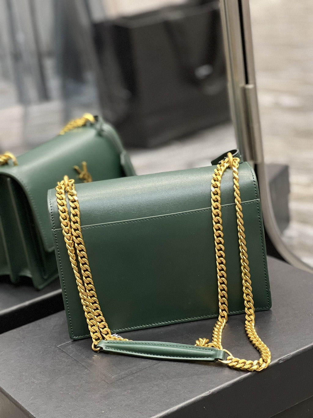 Saint Laurent Sunset Medium Chain Bag 22cm