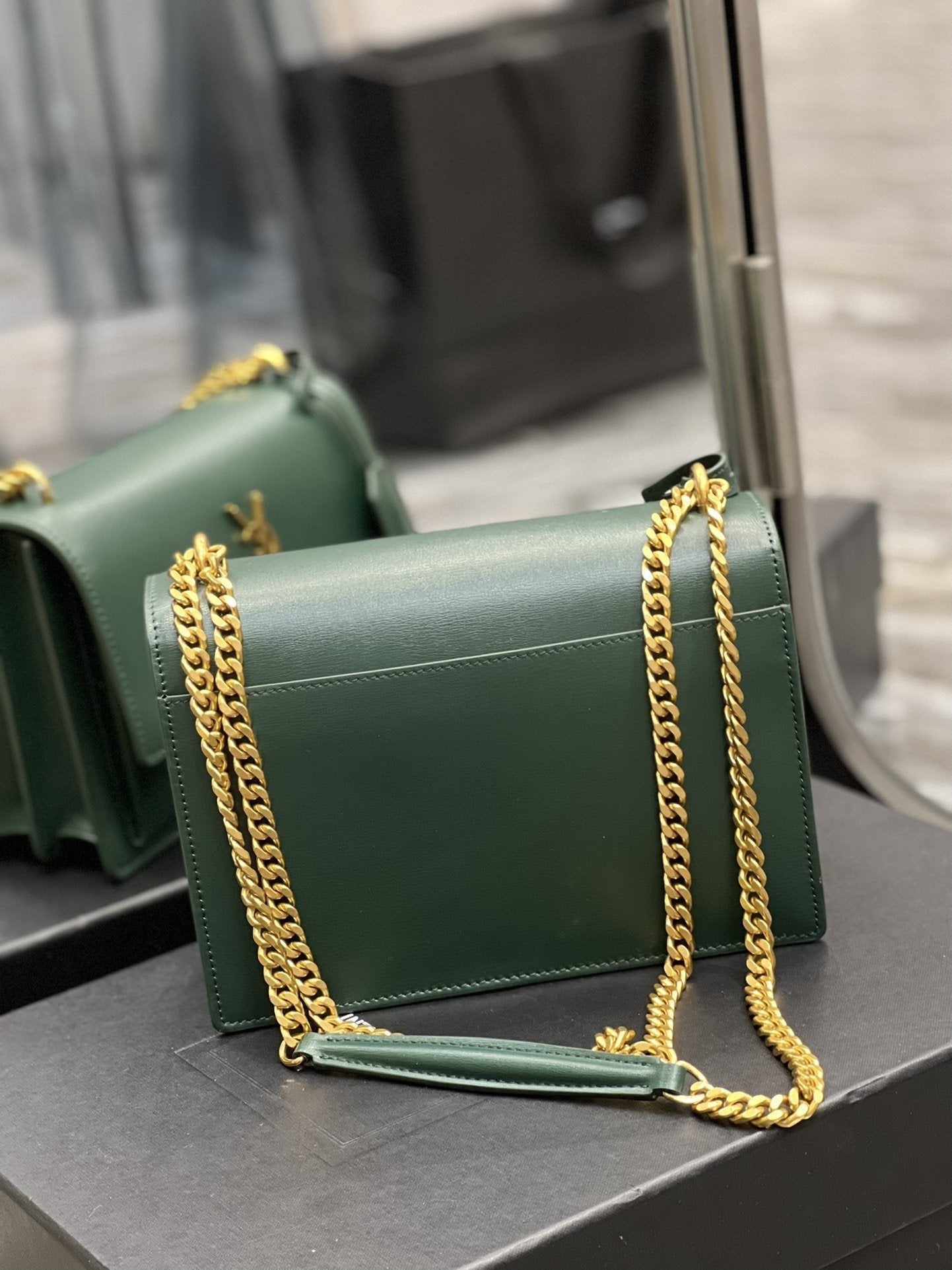 Saint Laurent Sunset Medium Chain Bag 22cm
