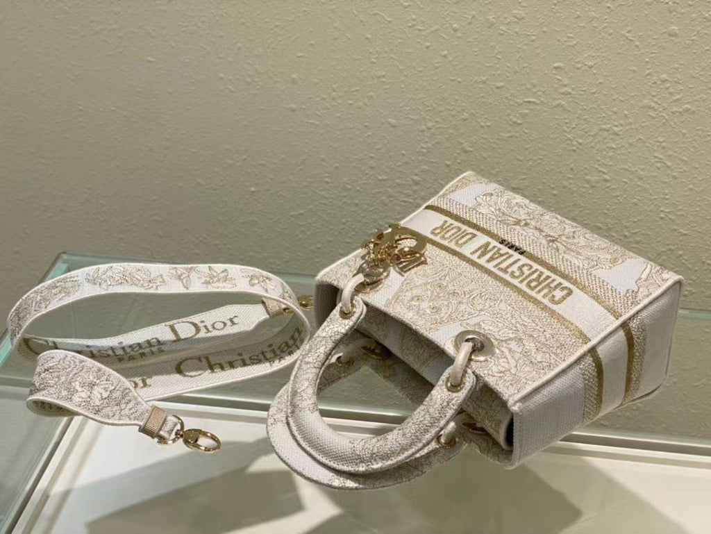 Christian Dior Medium Lady D-Lite Bag 24cm