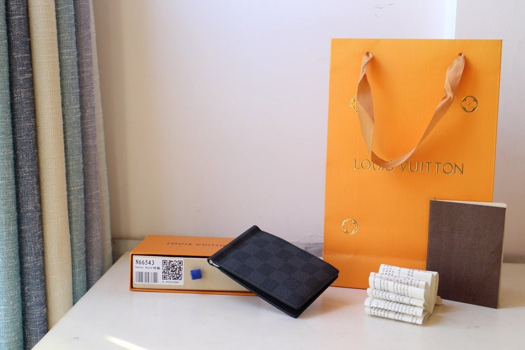 Louis Vuitton Wallet 12cm Black