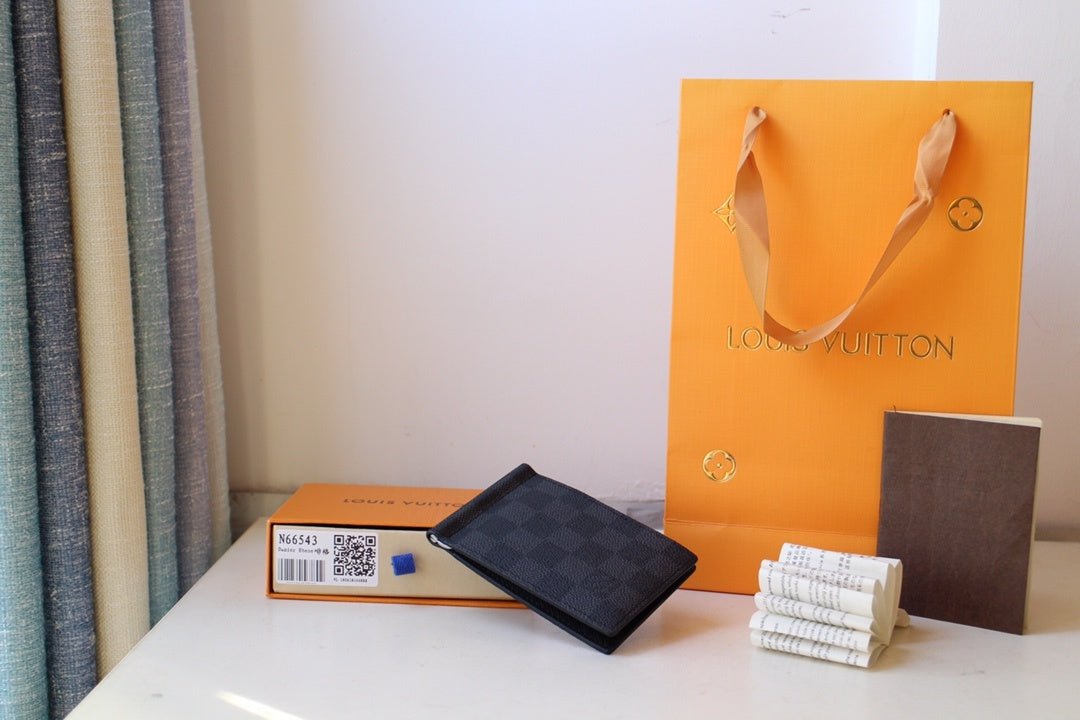 Louis Vuitton Wallet 12cm Black