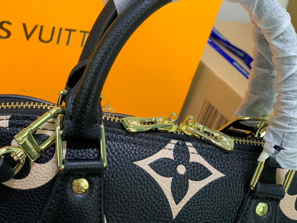 Louis vuitton ALMA Monogram 35cm Black