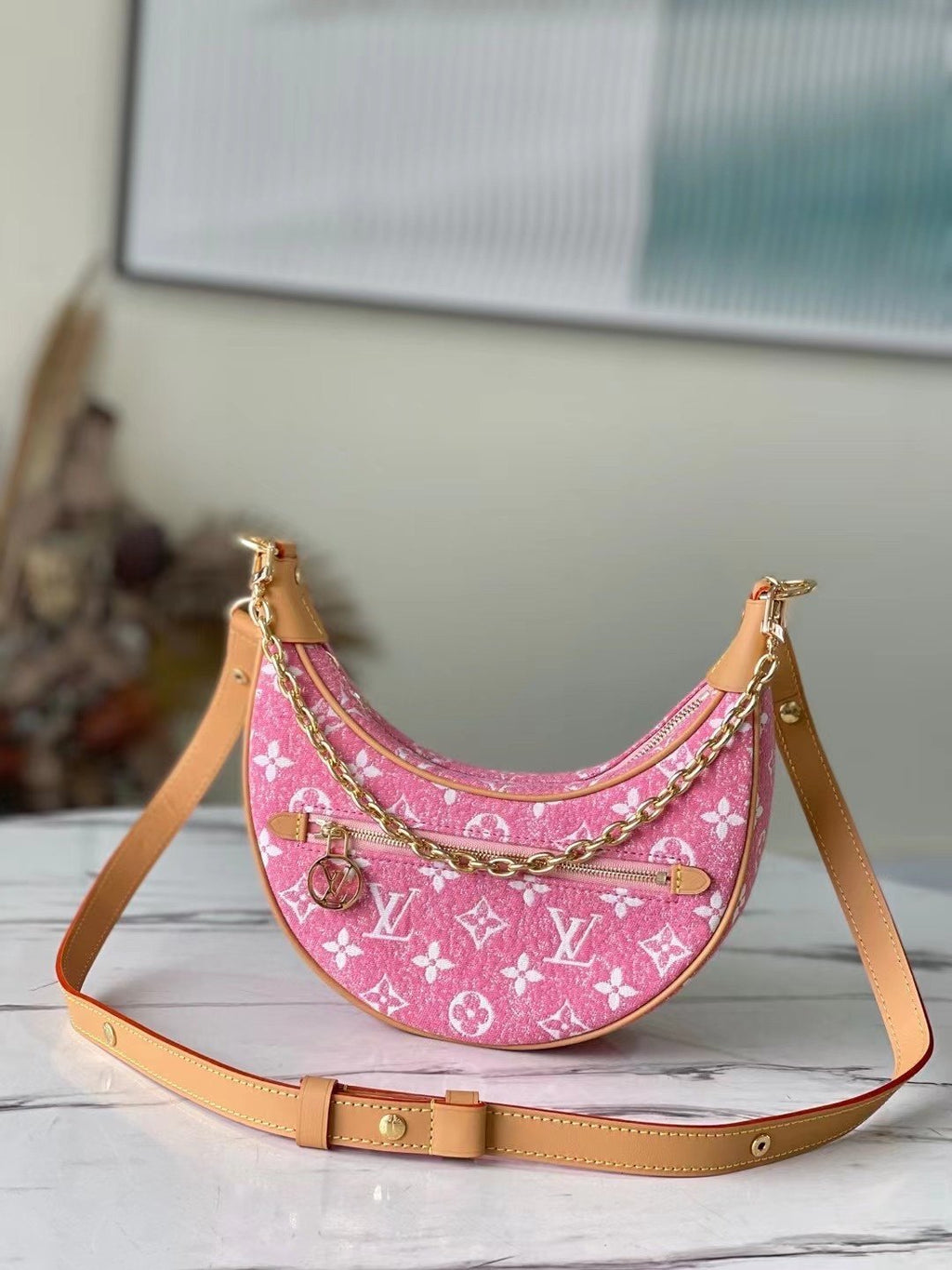 Louis Vuitton M81098 Loop 24cm Pink