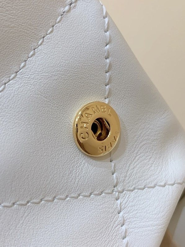 Chanel 22 Large Handbag 37cm White