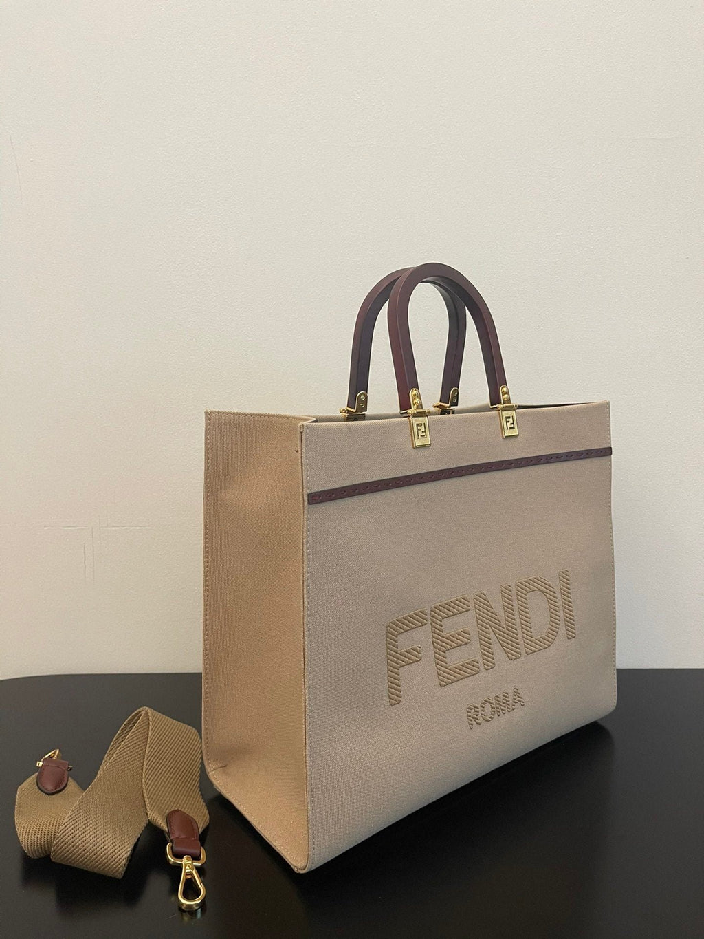 Fendi Tote Bag 35cm Beige