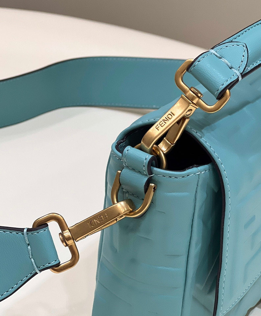 Fendi Baguette Midi 27cm Light Blue