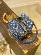 Louis Vuitton Bandoulière M59611 16cm Navy Blue