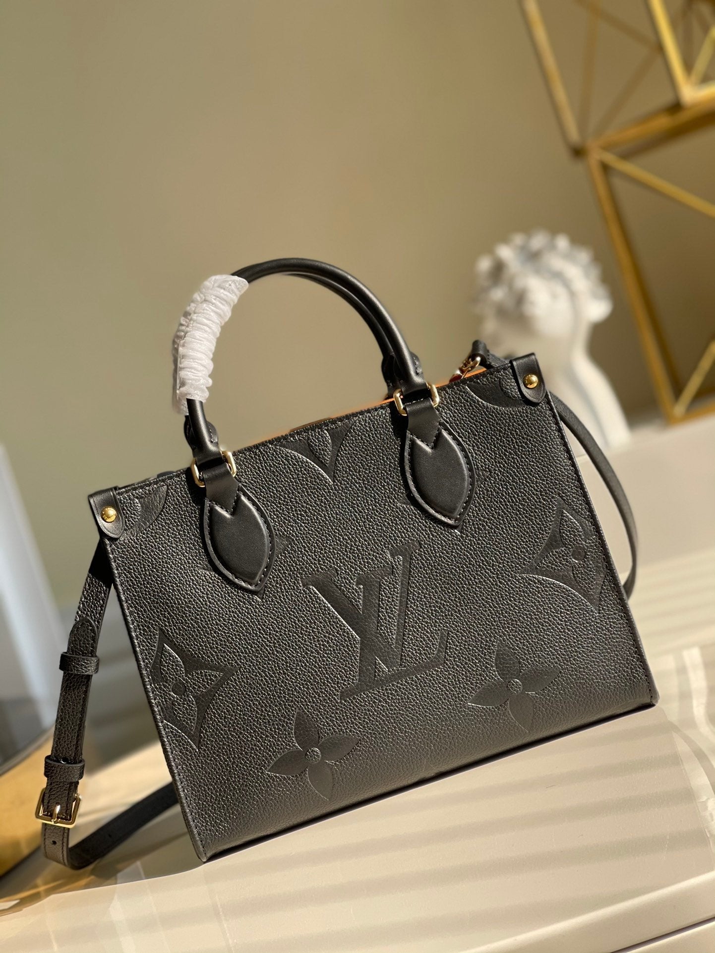 Louis Vuitton Handle Bag 25cm All Black