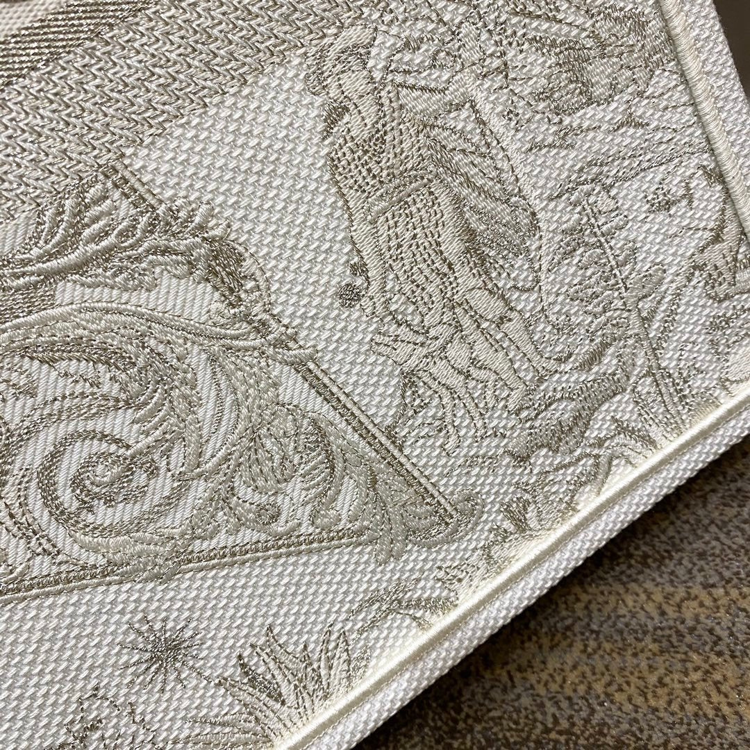 Christian Dior Medium Book Tote 42cm