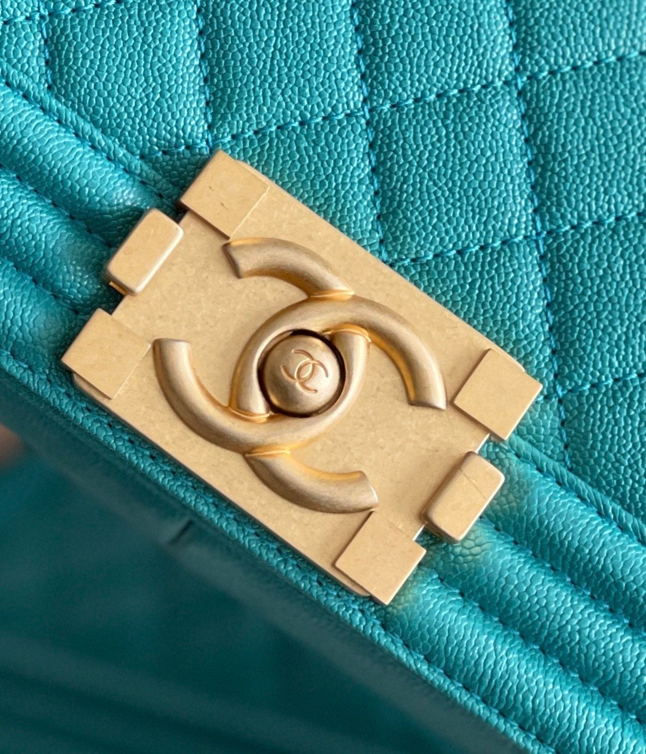 Chanel Medium Classic Flapbag 25cm Blue