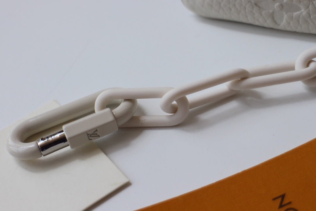 Louis Vuitton Clutch 13cm White