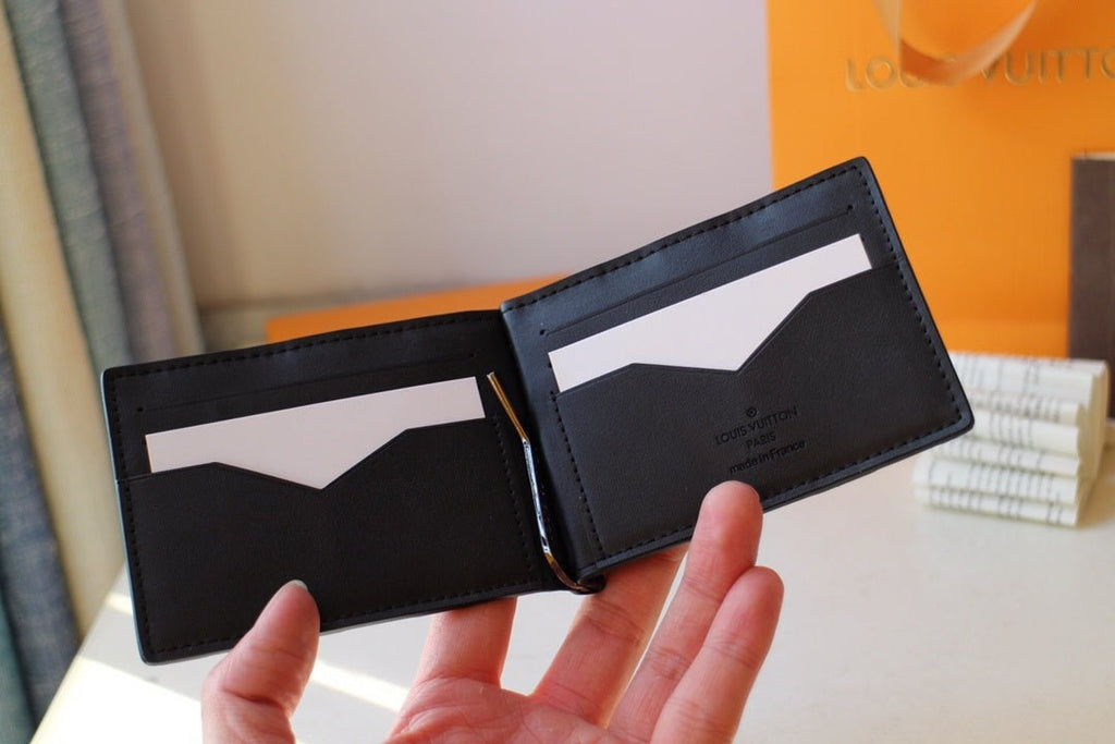 Louis Vuitton Clutch 12cm Black