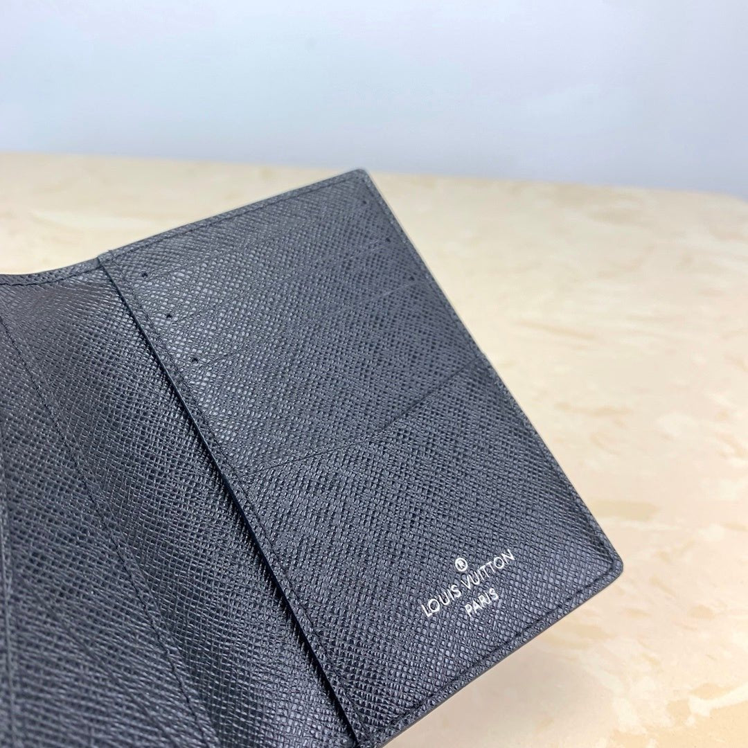 Louis Vuitton Wallet 19cm Black