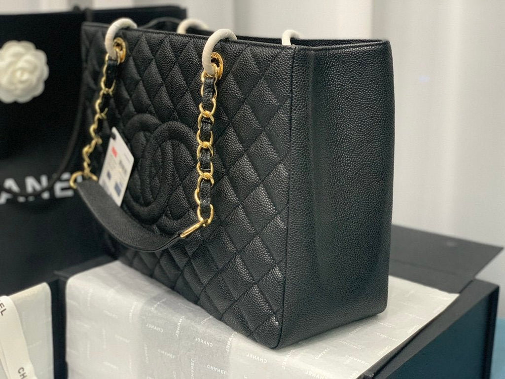 Chanel Tote Bag Spring Collection Gold Hardware 33cm Black