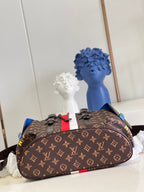 Louis Vuitton M59662 Christopher 44cm
