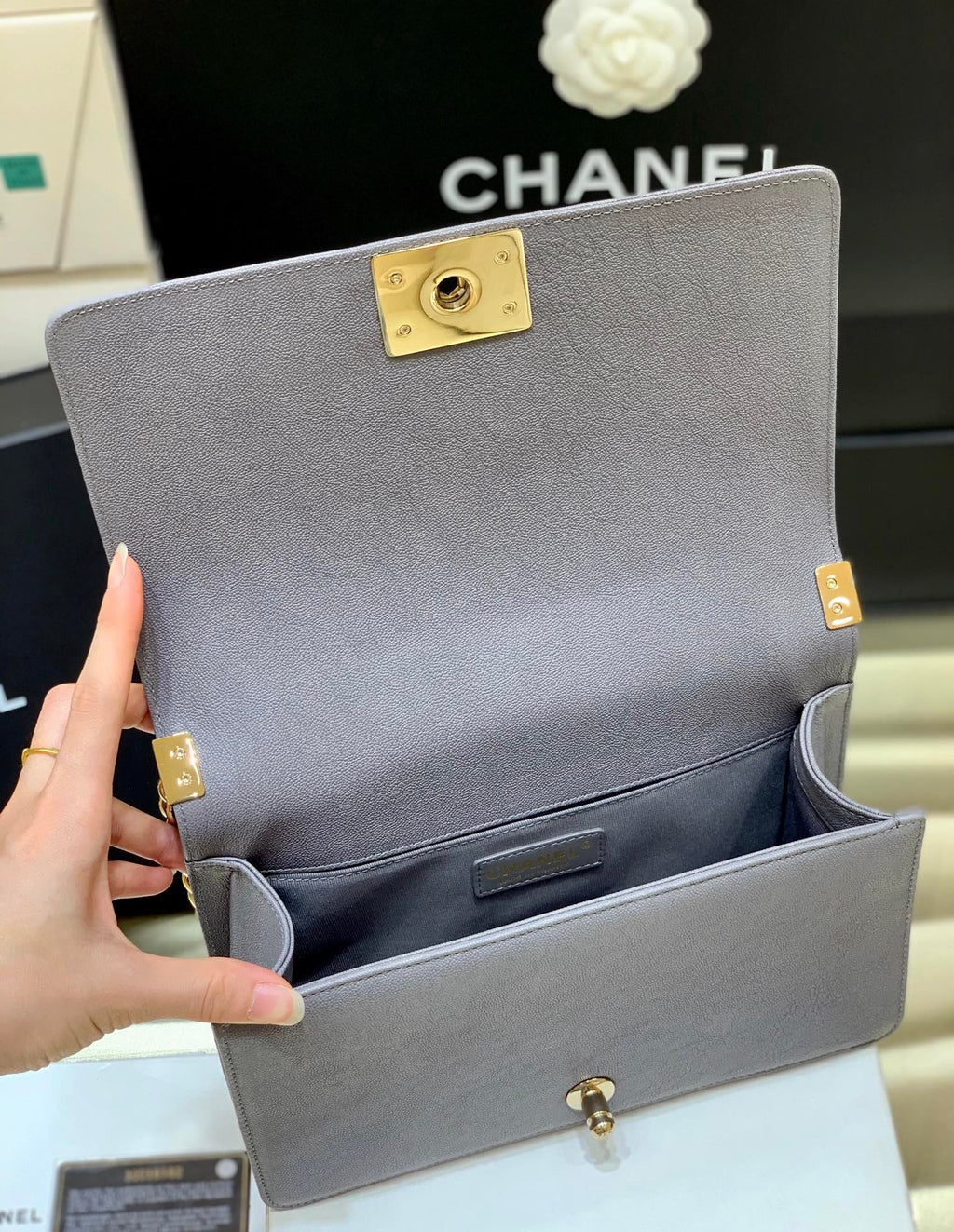 Chanel Classic Flapbag Gold Hardware 25cm