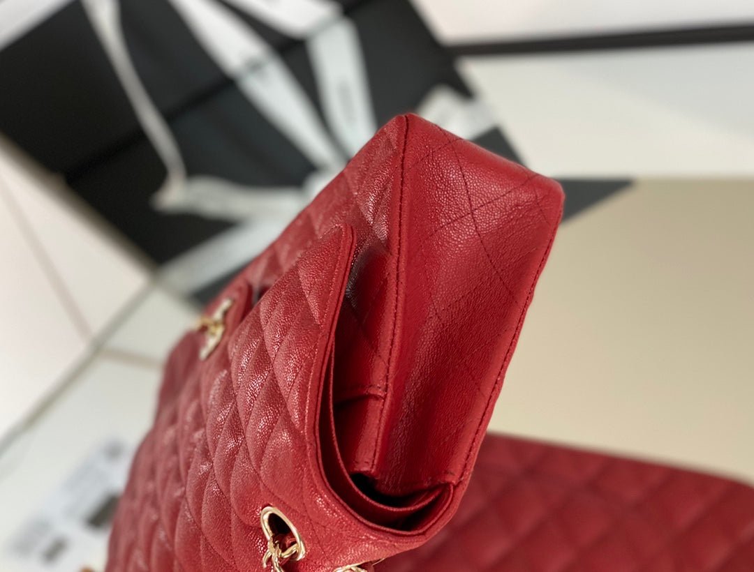 Chanel Classic Flapbag Gold Hardware 26cm Red
