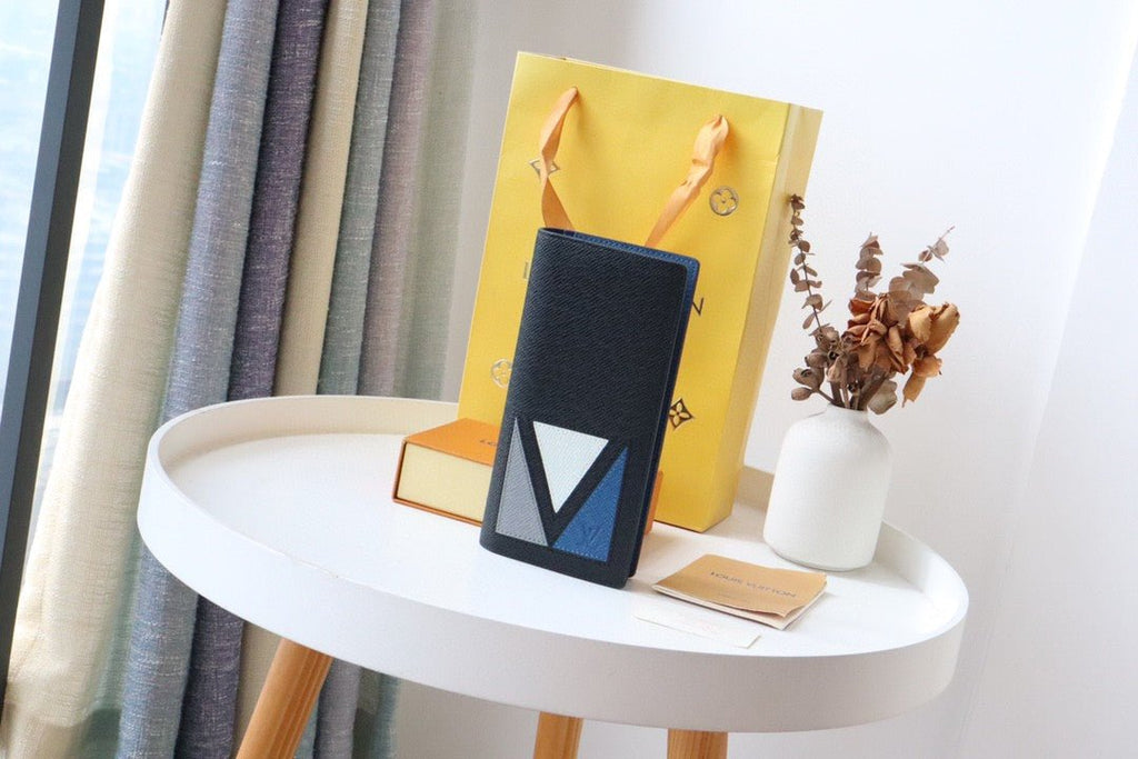 Louis Vuitton Brazza Wallet 19cm