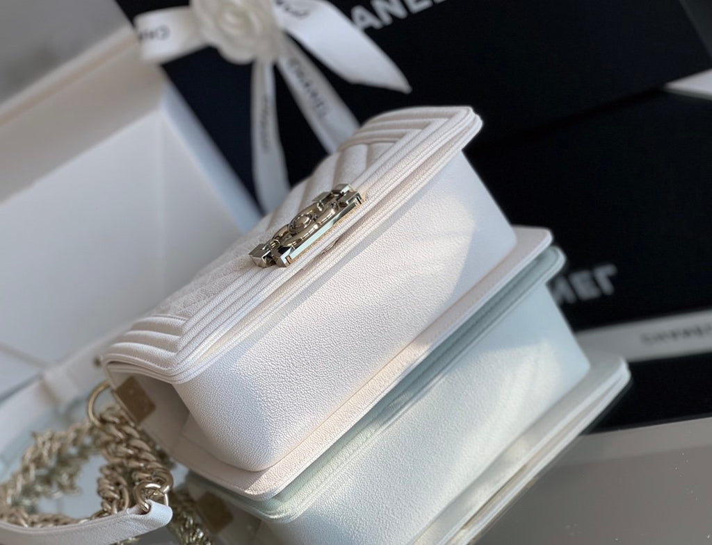 Chanel Mini Classic Flapbag 20cm White