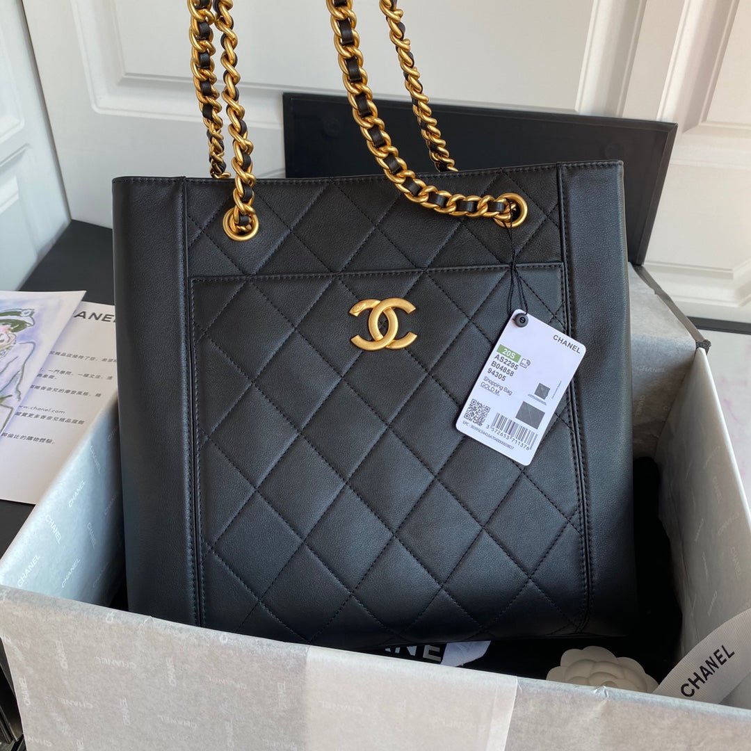 Chanel Maxi Shopping Bag 30cm Black