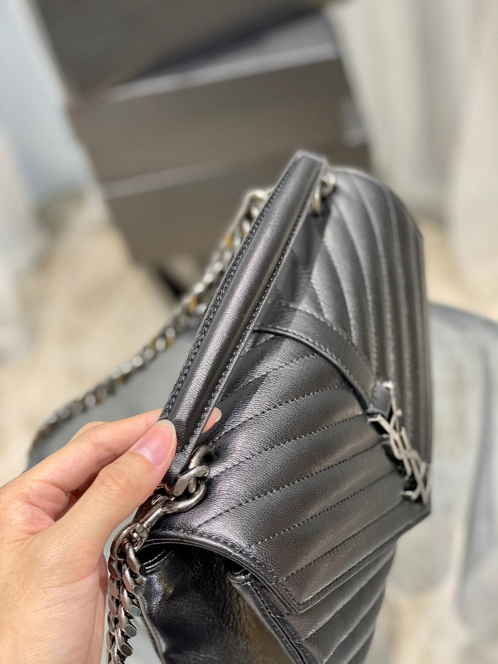 Saint Laurent College Medium Chain Bag With Silver Hardware 24cm
