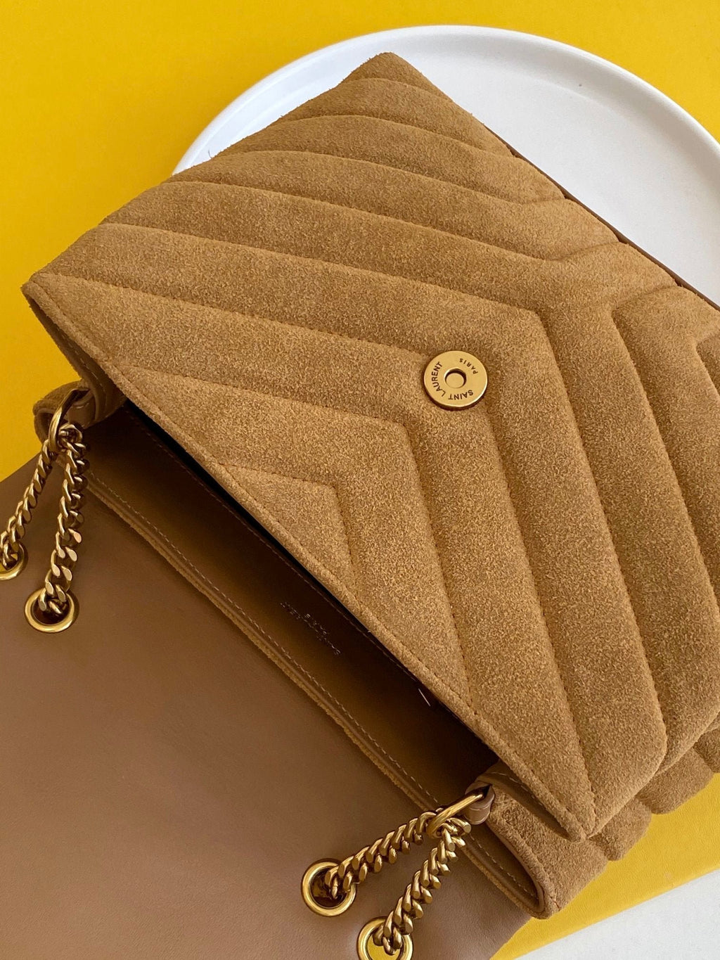 Saint Laurent Loulou Small Chain Bag With Gold Hardware 25cm