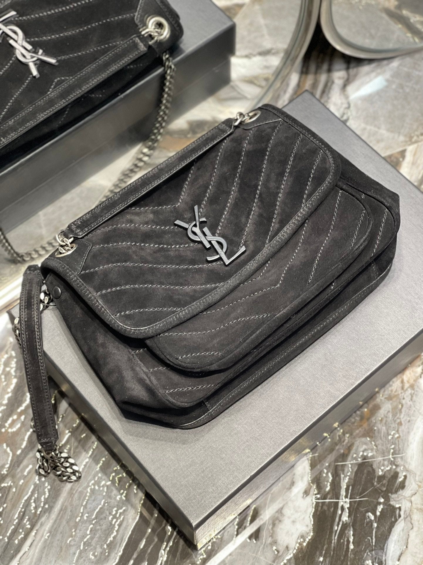Saint Laurent Niki Medium Chain Bag With Silver Hardware 28cm