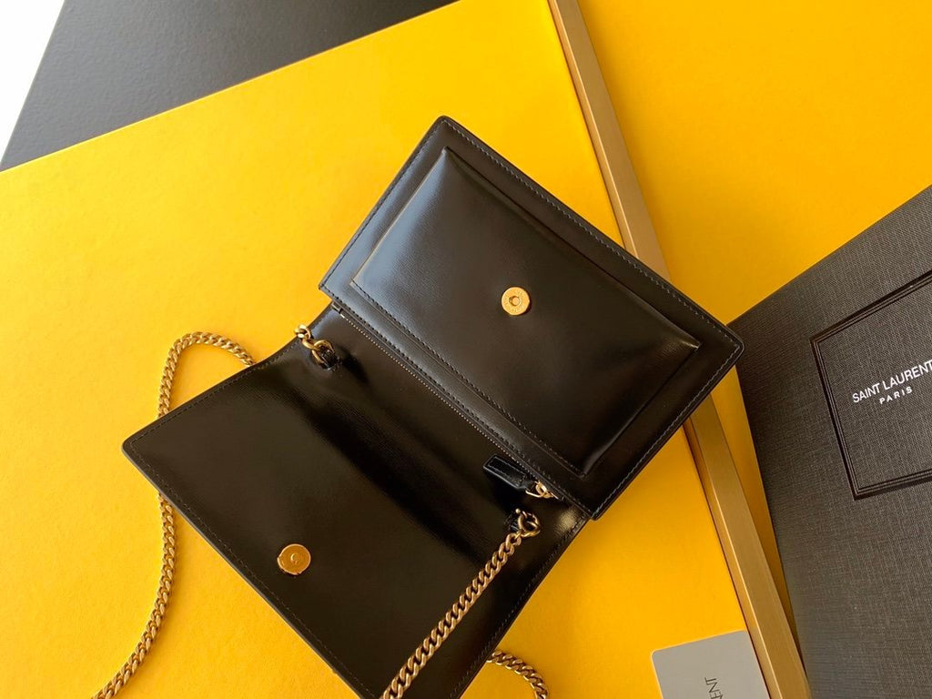 Saint Laurent Sunset Chain Bag With Gold Hardware 19cm