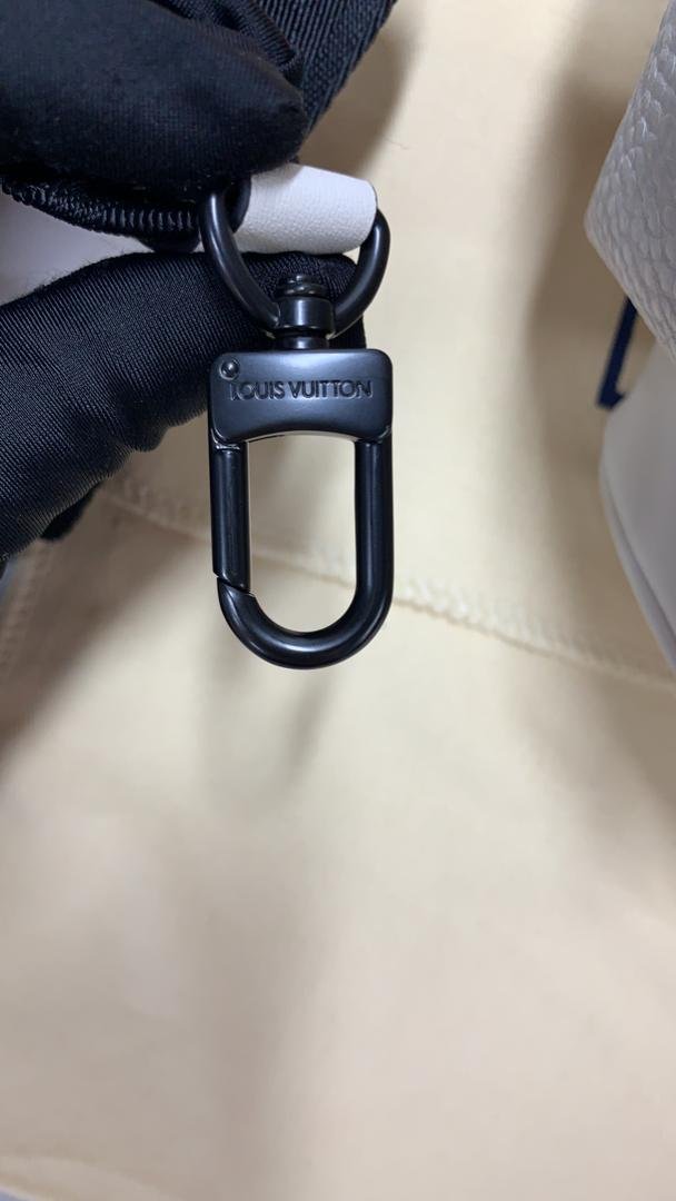 Louis Vuitton Christopher XS 20cm White