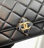 CO-CO Chanel Clutch With Chain 19cm