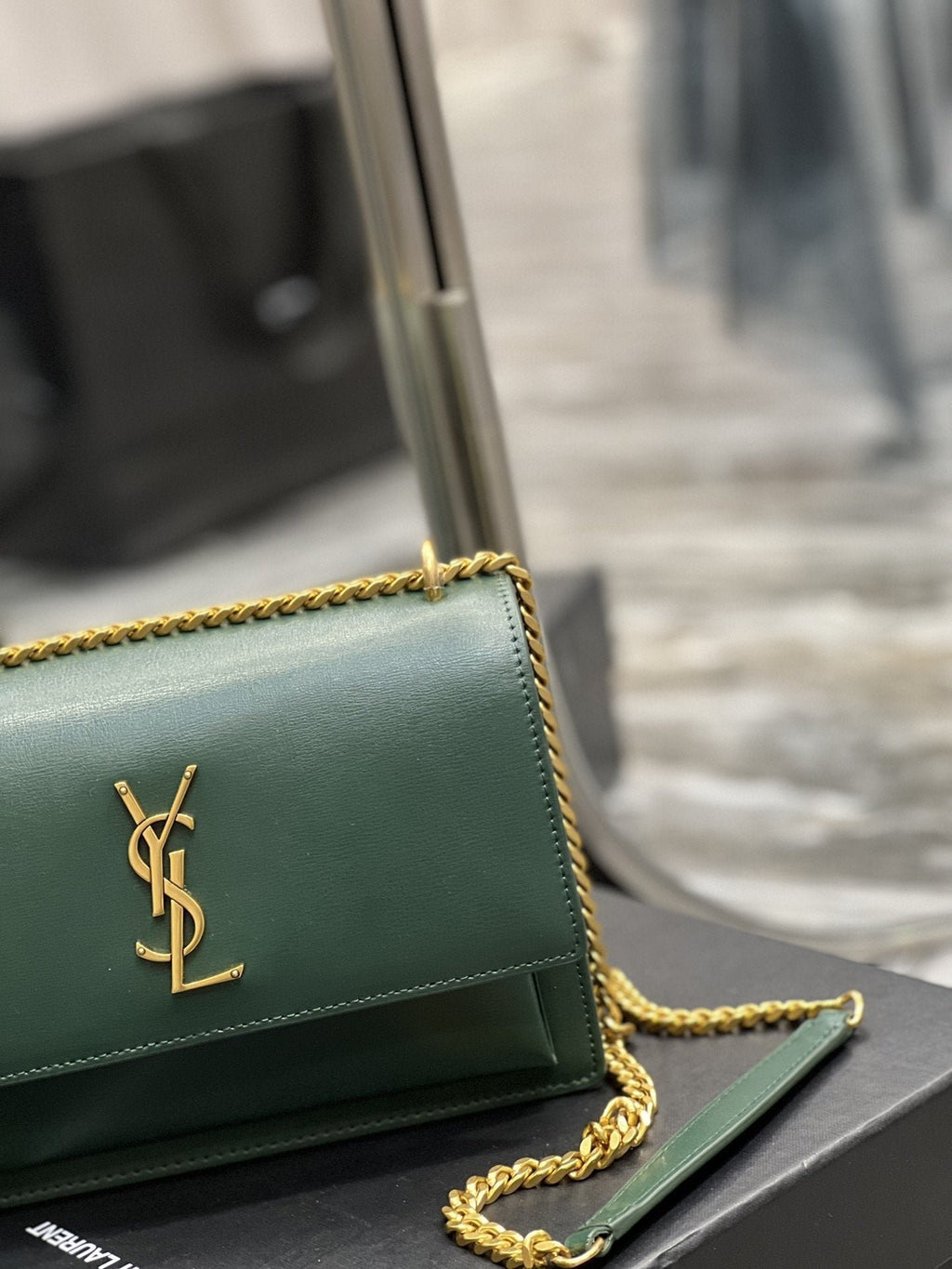 Saint Laurent Sunset Medium Chain Bag 22cm