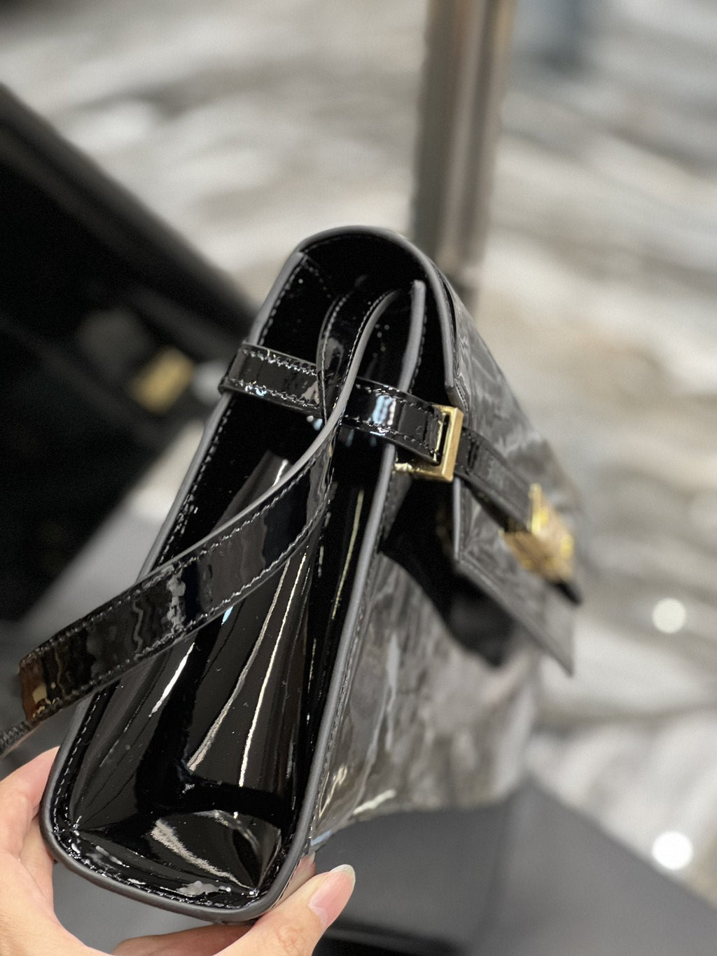 Saint Laurent Manhattan Shoulder Bag 29cm