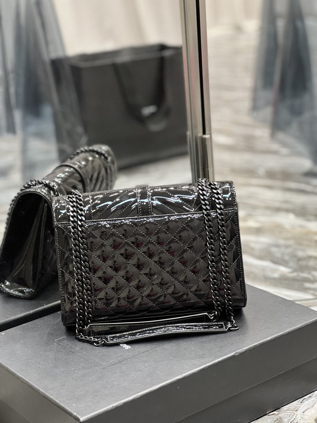 Saint Laurent Envelope Bag 24cm