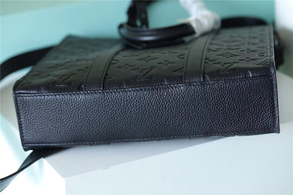 Louis Vuitton Sac Plat Cross 29cm Black