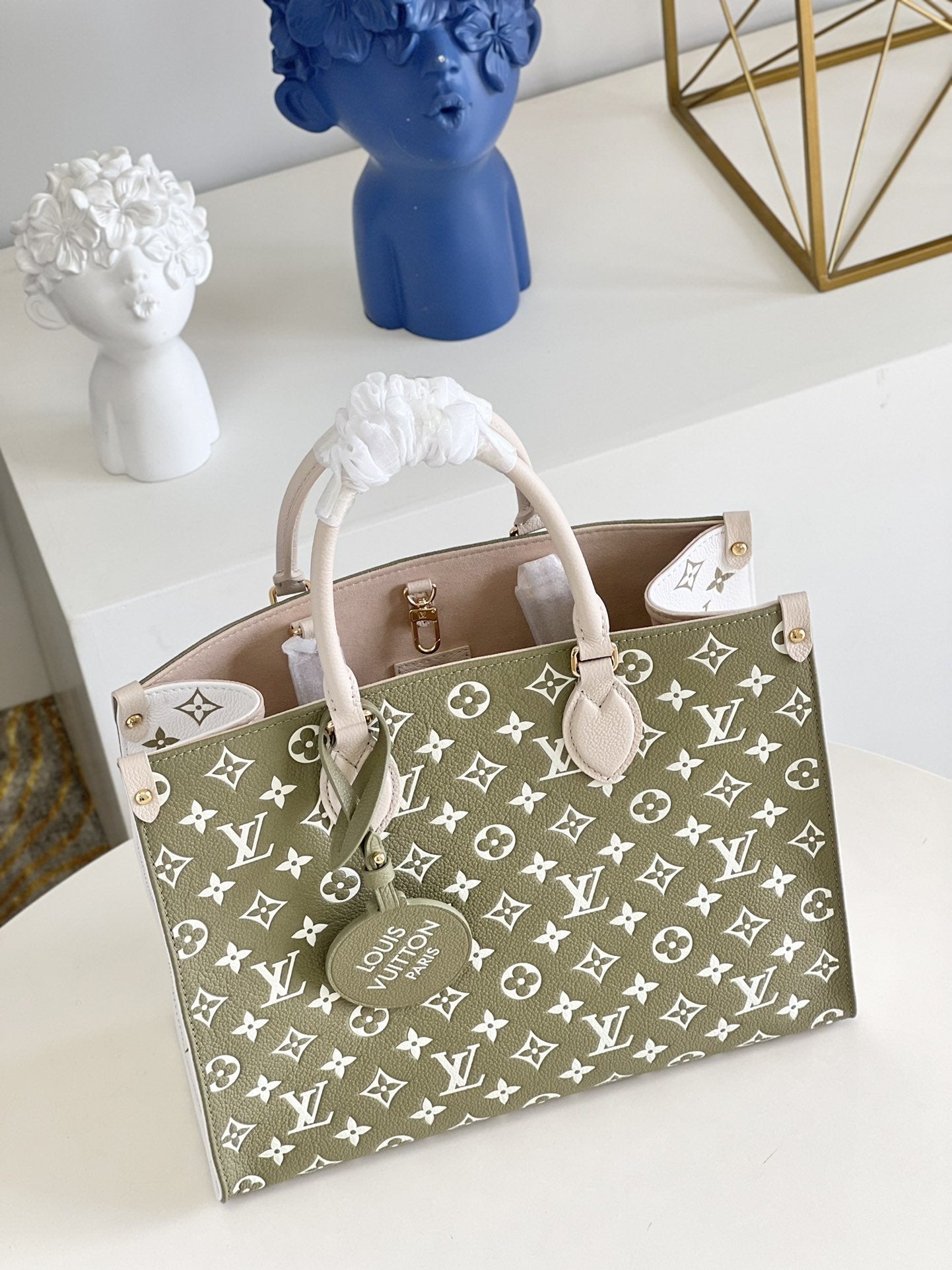 Louis Vuitton Onthego MM Tote Bag Khaki Green For Women 35cm LV M46060