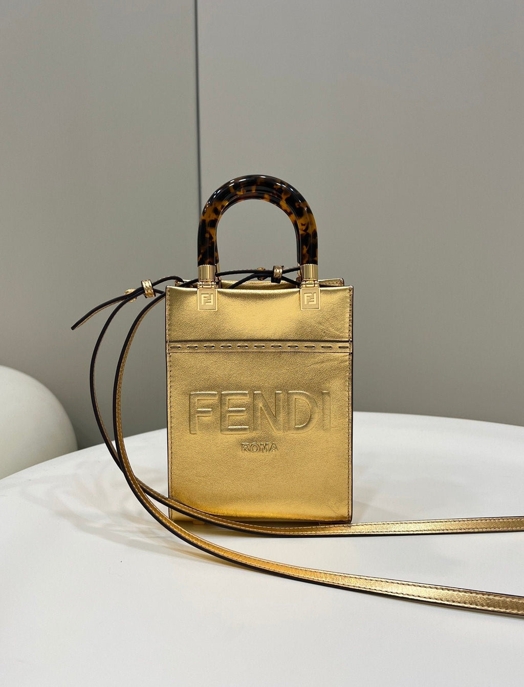 Fendi Mini Sunshine Shopper 18cm Gold